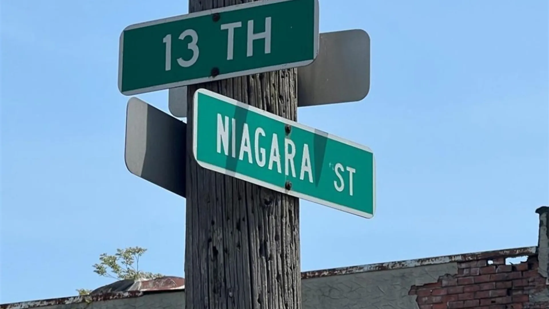 Property at 1602 Niagara Street, Niagara Falls, NY 14303 4