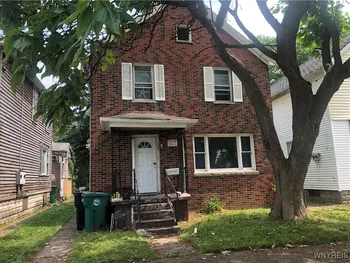 Property at 129 12th Street, Niagara Falls, NY 14303