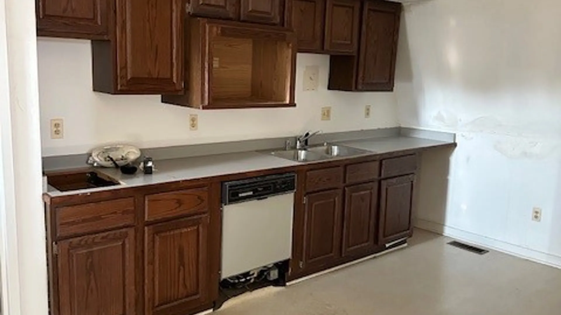 Property at 4400 Nine Mile Point Road, Perinton, NY 14450 13