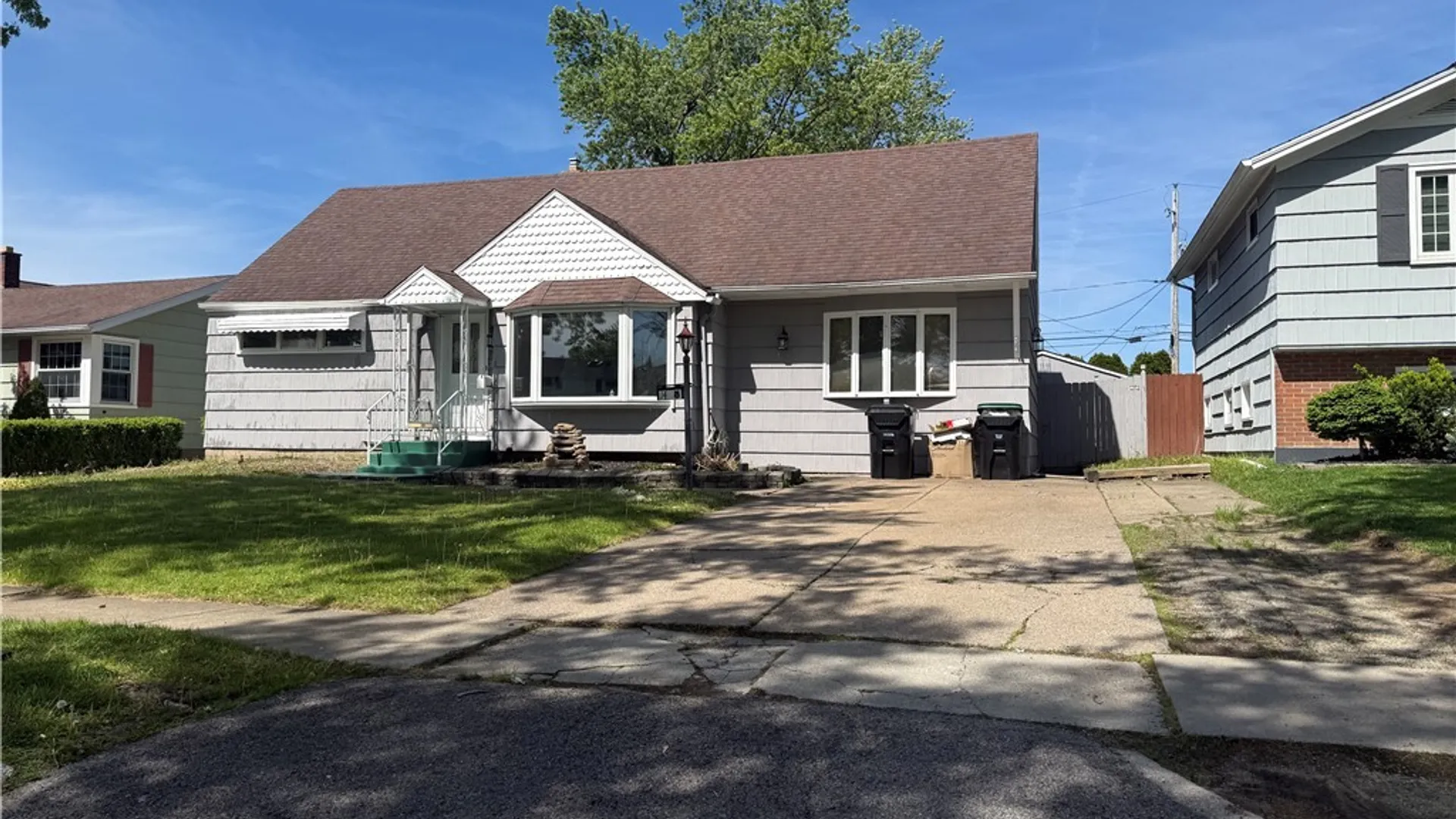 Property at 14 Dolphann Drive, Tonawanda, NY 14150 2