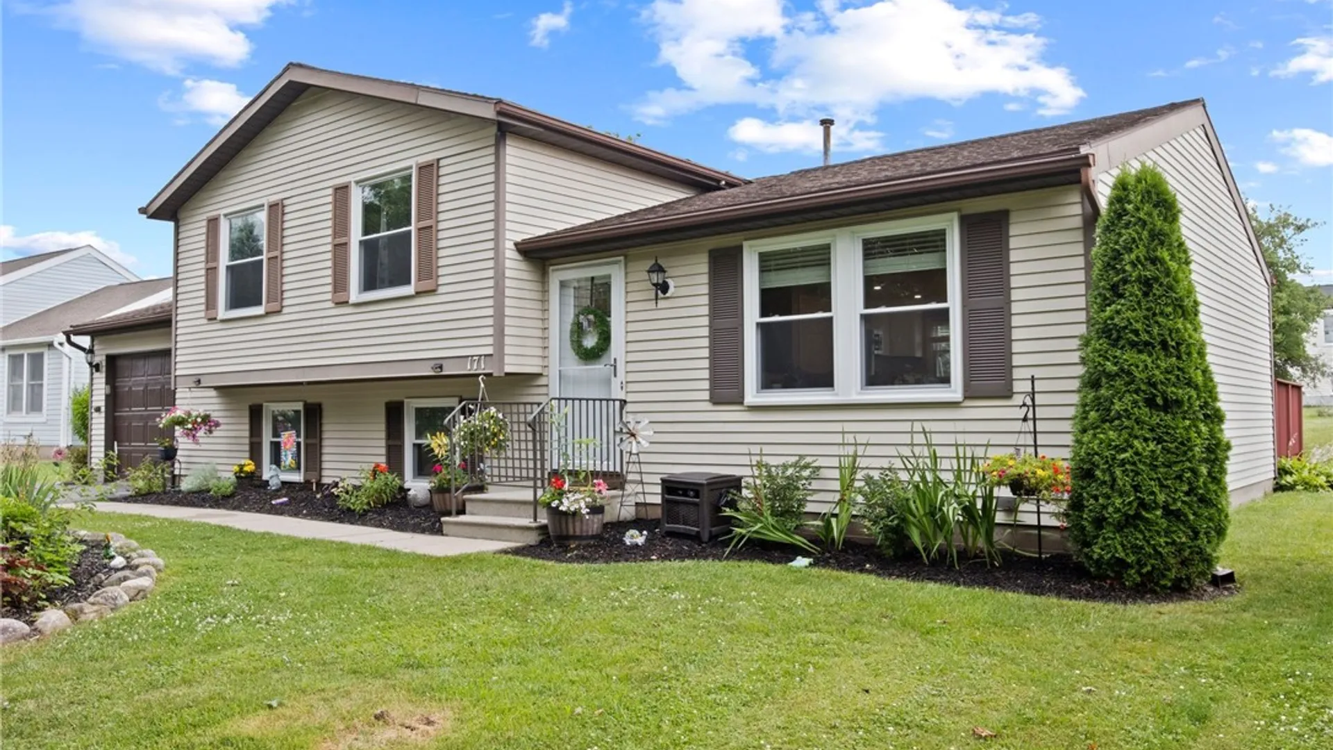 Property at 171 Brandy Wine, Henrietta, NY 14623 2