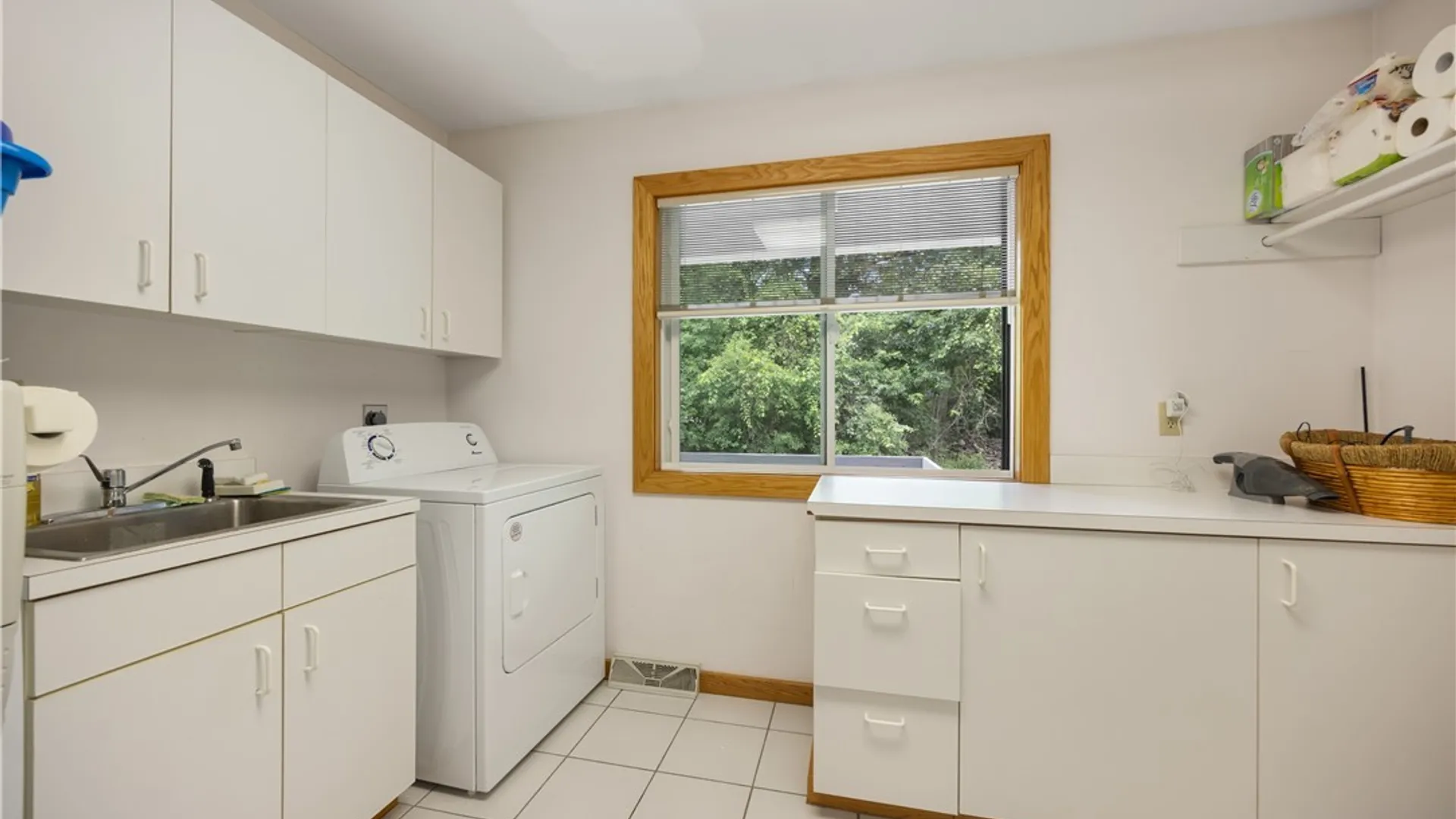 Property at 6925 Woodchuck Hill Road, DeWitt, NY 13066 20