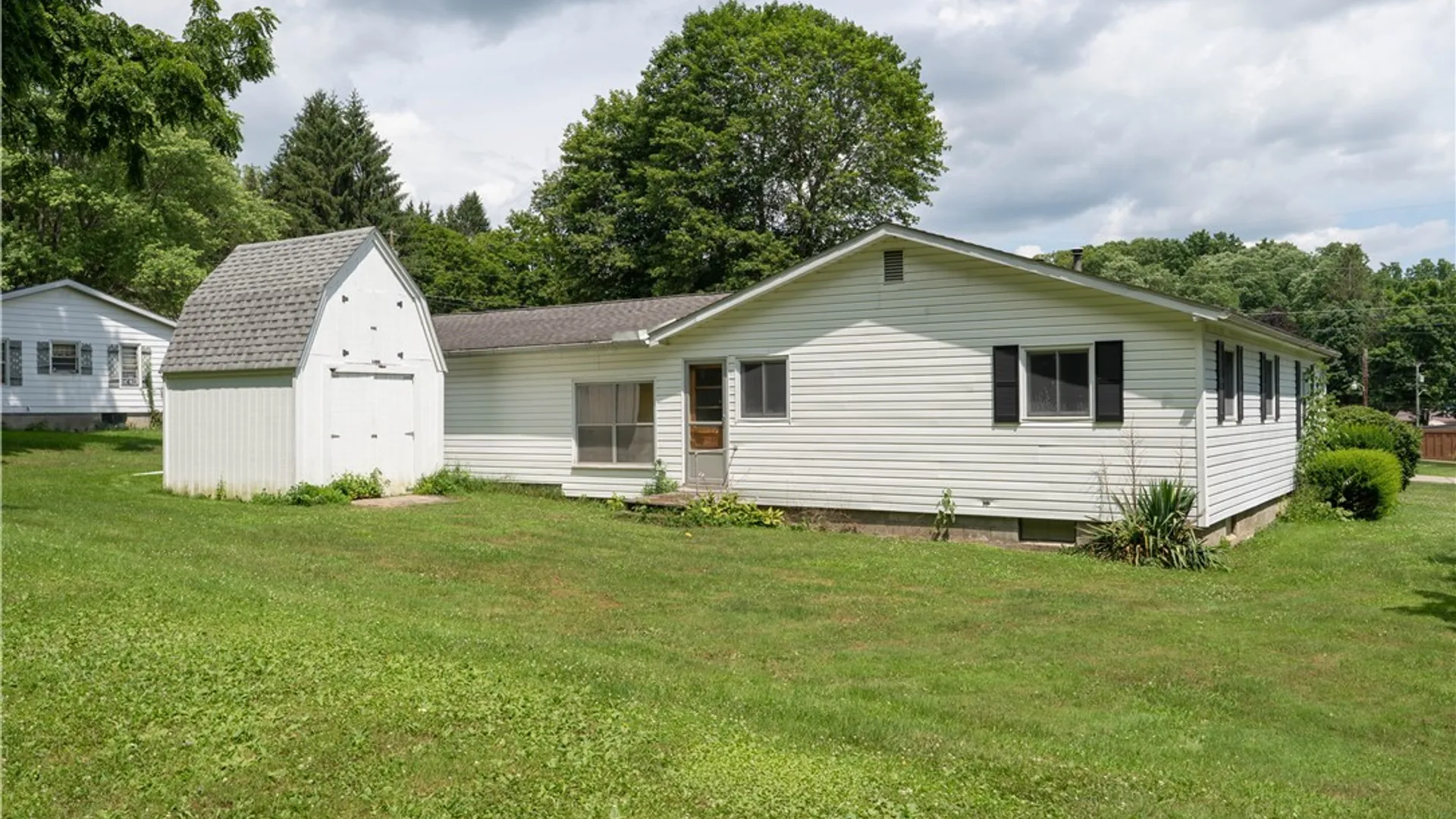 Property at 3 Crescent Place, Almond, NY 14804 27