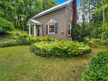 Property at 708 West Falls Road, Aurora, NY 14170