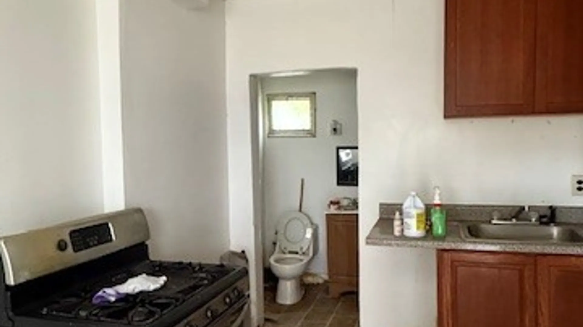 Property at 565 West Avenue, Buffalo, NY 14213 4