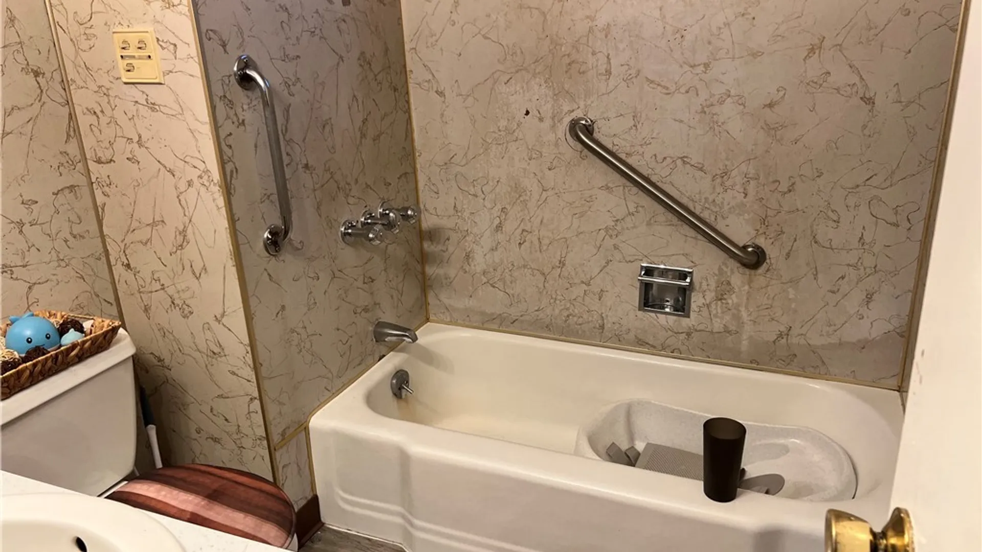 Property at 293 Halstead Avenue, Cheektowaga, NY 14212 18