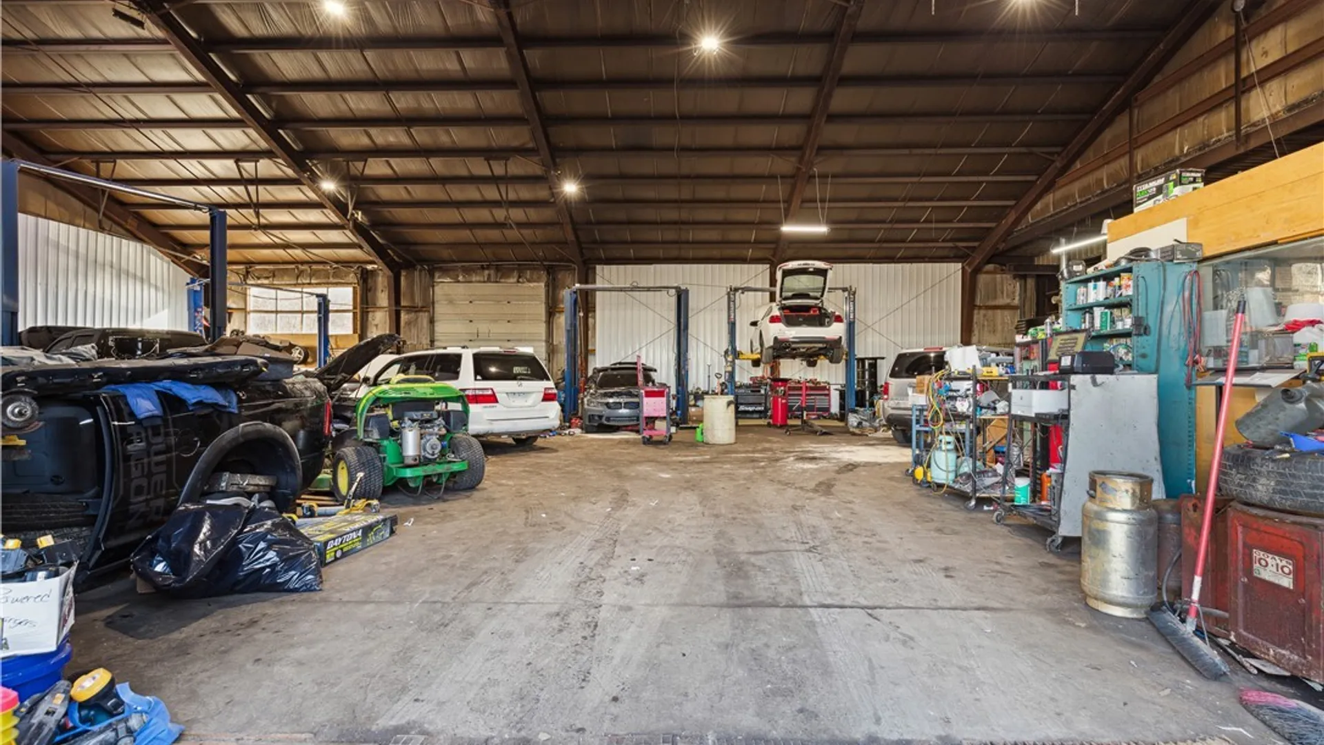 Property at 17 Dippold Avenue, Salina, NY 13208 6