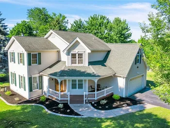 Property at 7 Casewood Drive, Wilson, NY 14172