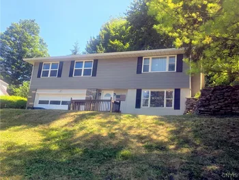 Property at 2521 Bellevue Ave, Syracuse, NY 13219