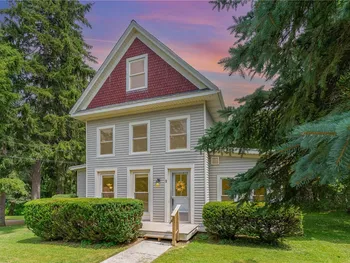 Property at 2 Michigan St, East Bloomfield, NY 14469