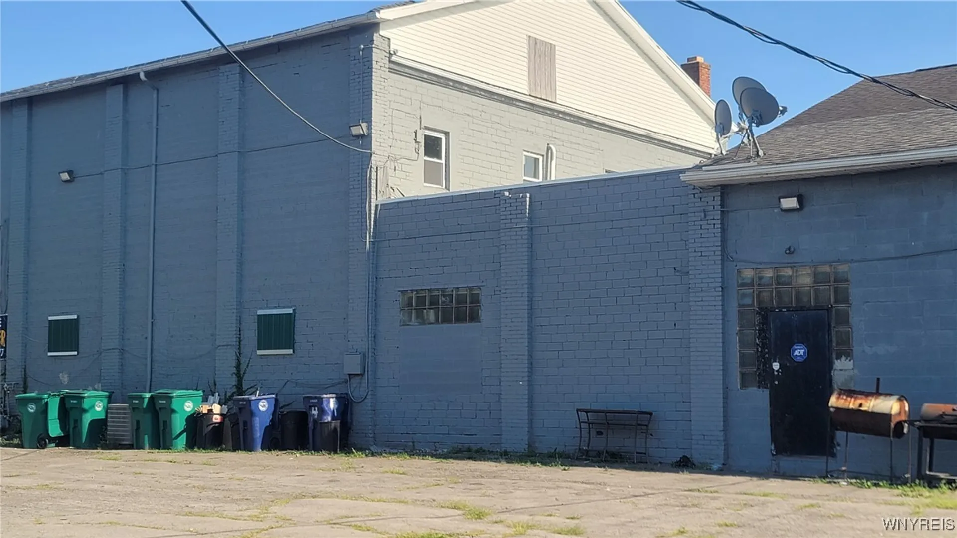 Property at 1414 Main Street, Niagara Falls, NY 14305 3