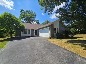 Property at 9 Hepatica Lane, Henrietta, NY 14586