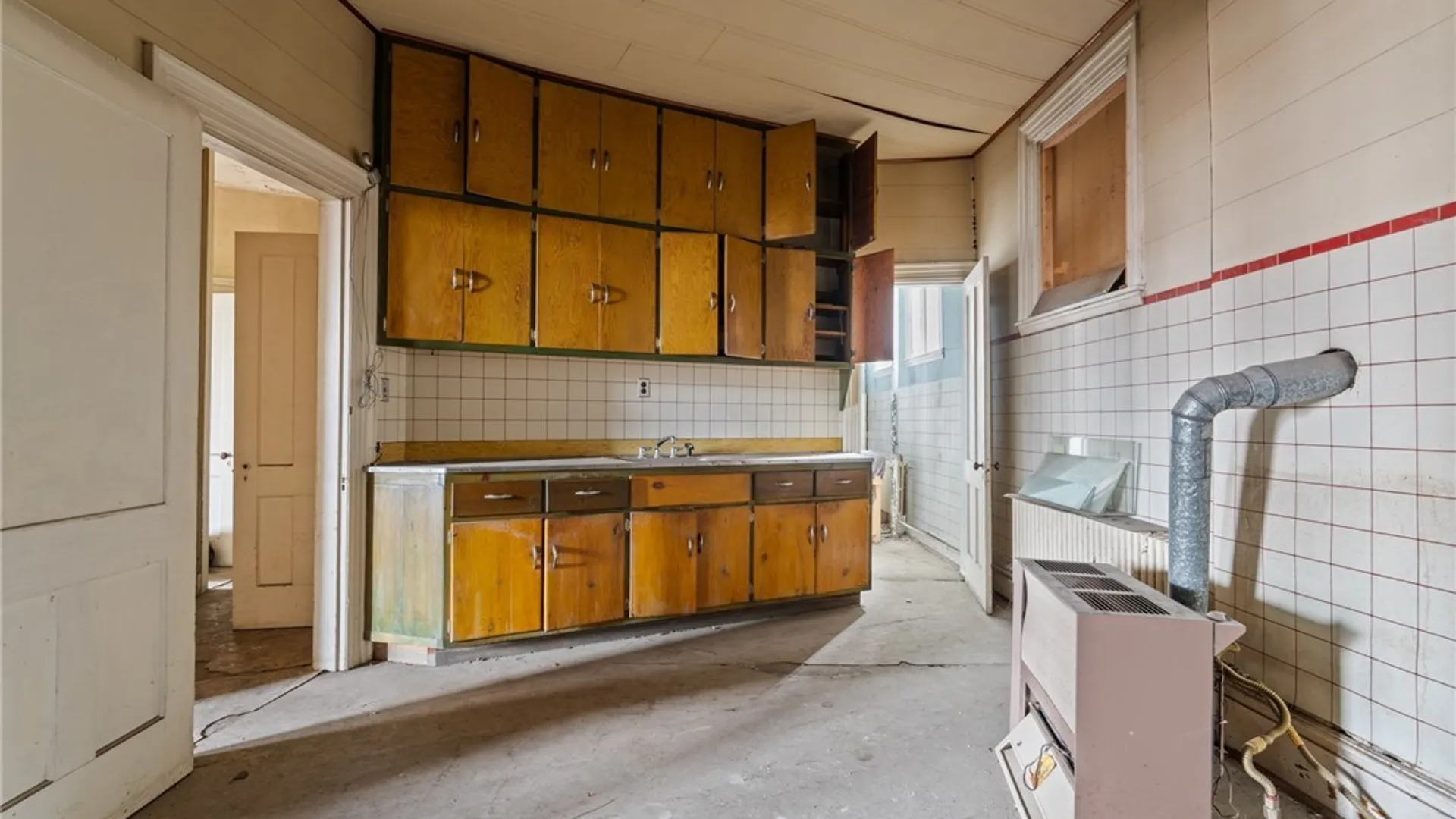 Property at 608 Varick Street, Utica, NY 13502 5