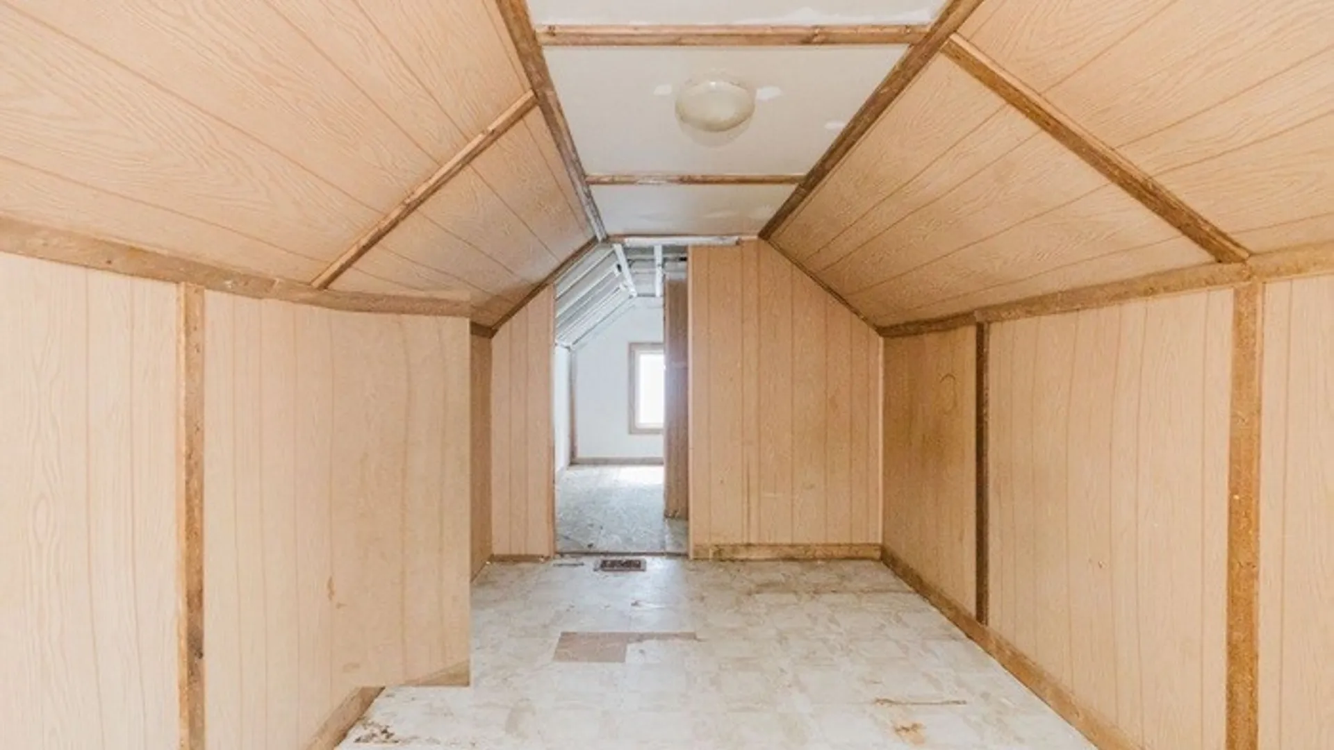 Property at 18 Hillside Place, Lloyd, NY 12528 17