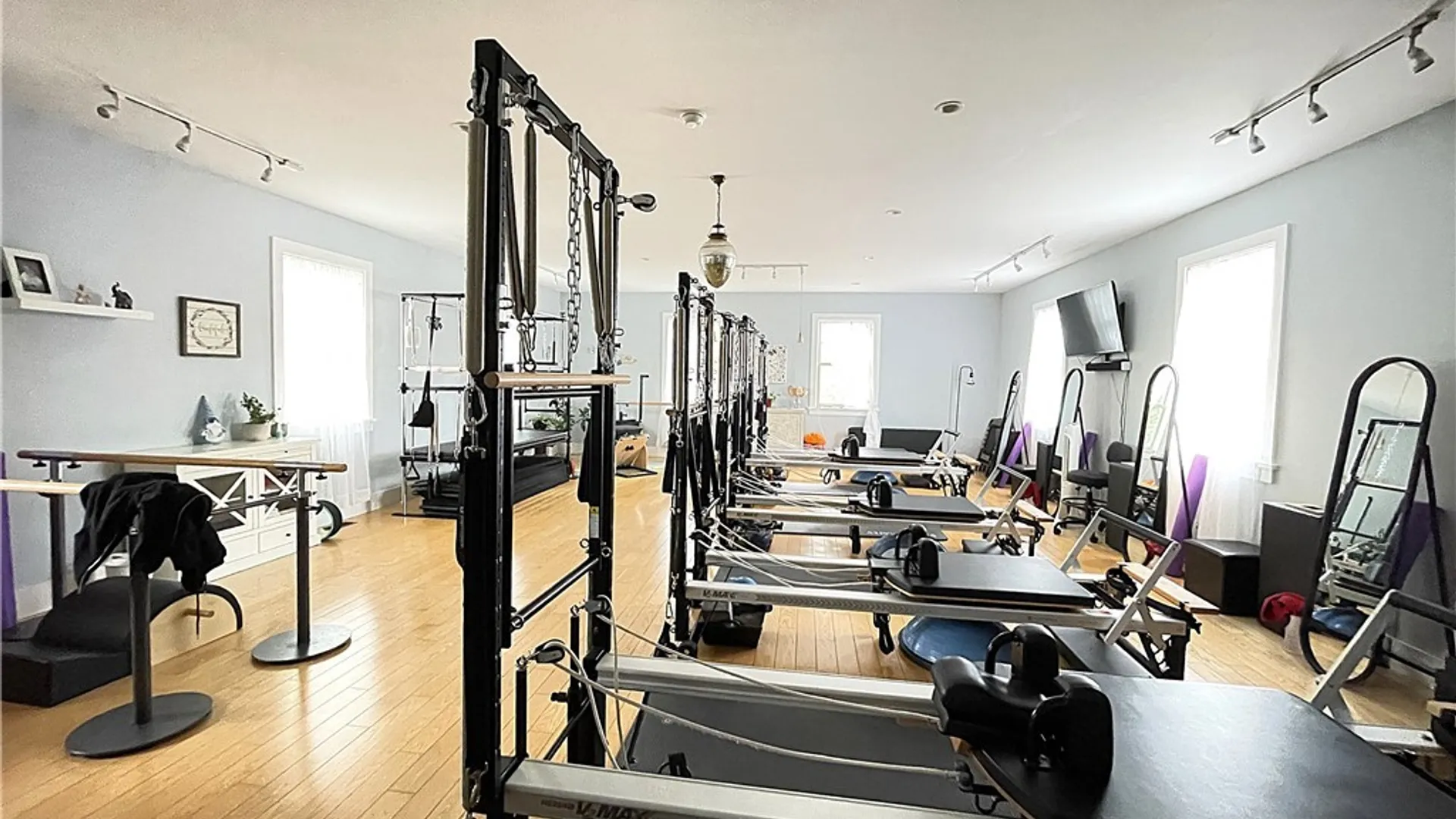 Property at 205 Brooklea Drive, Manlius, NY 13066 13