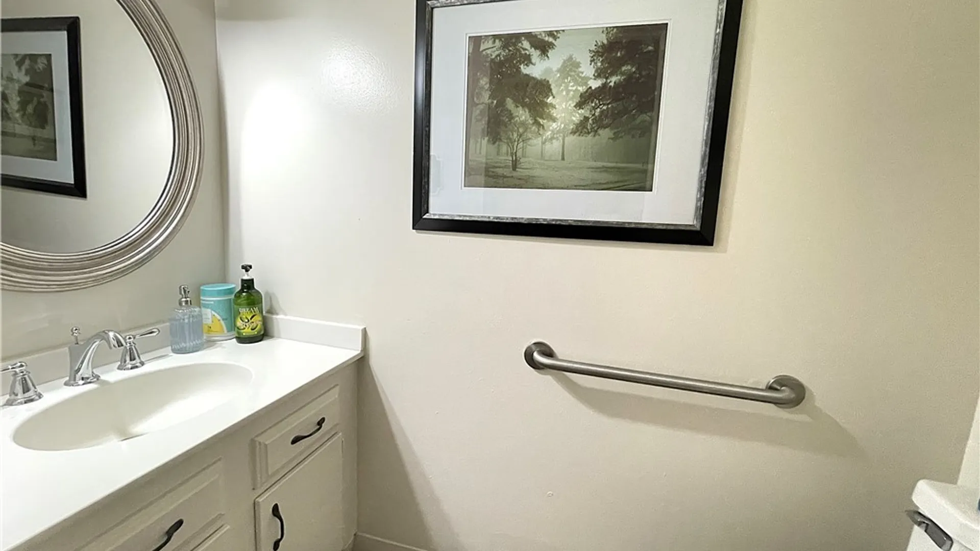 Property at 205 Brooklea Drive, Manlius, NY 13066 14