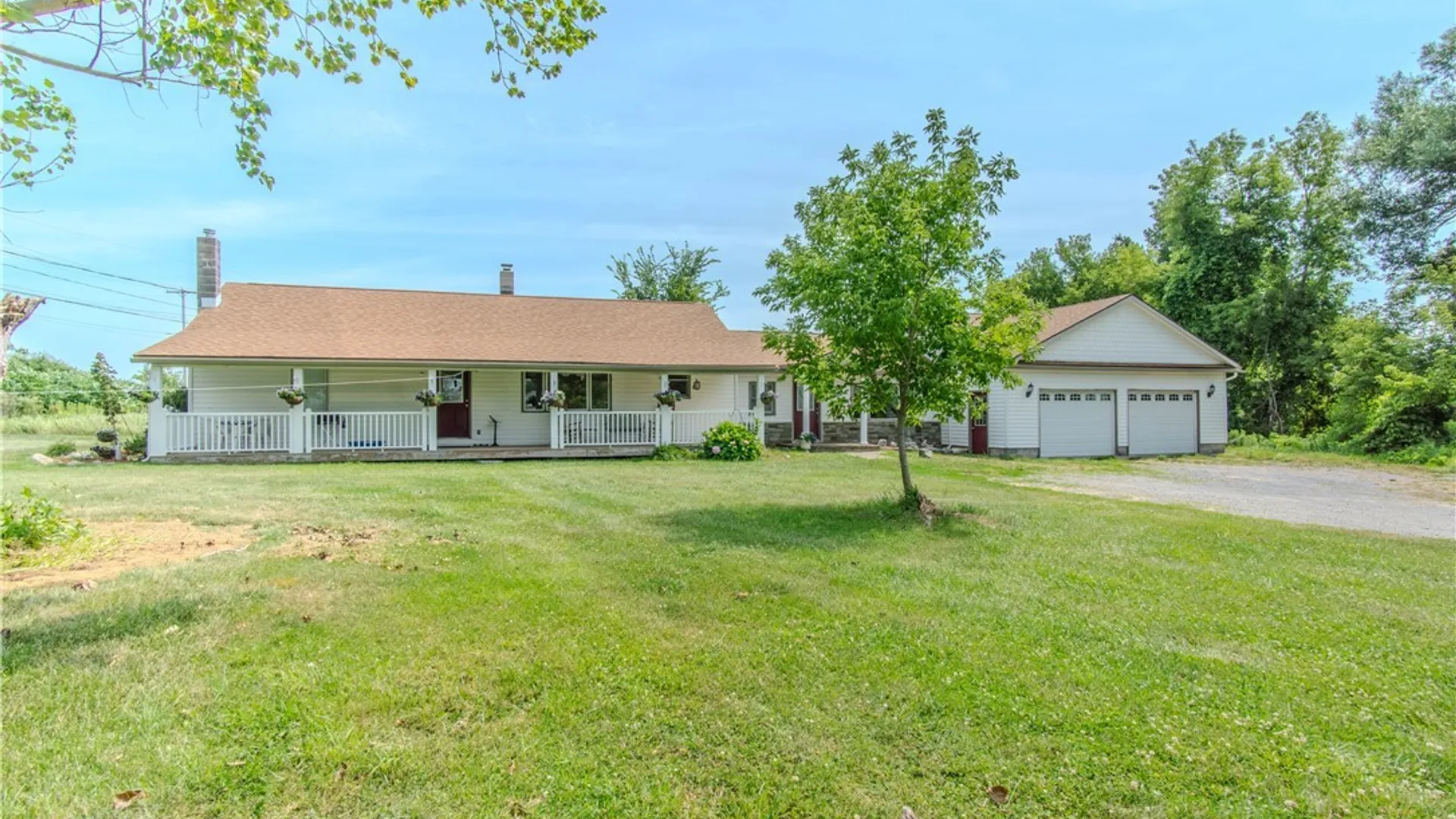 Property at 36976/978 State Route 12e, Clayton, NY 13624 5