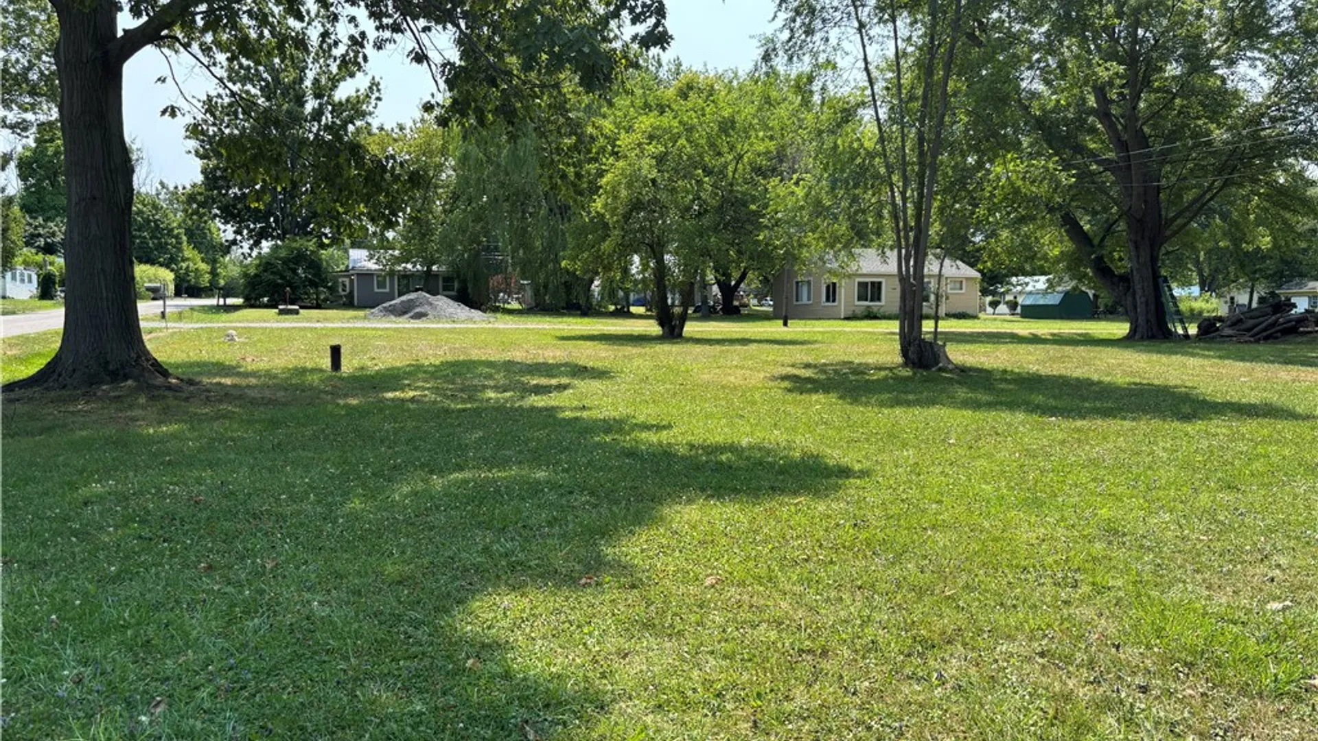 Property at 916 Sunset Beach Road, Carlton, NY 14571 3