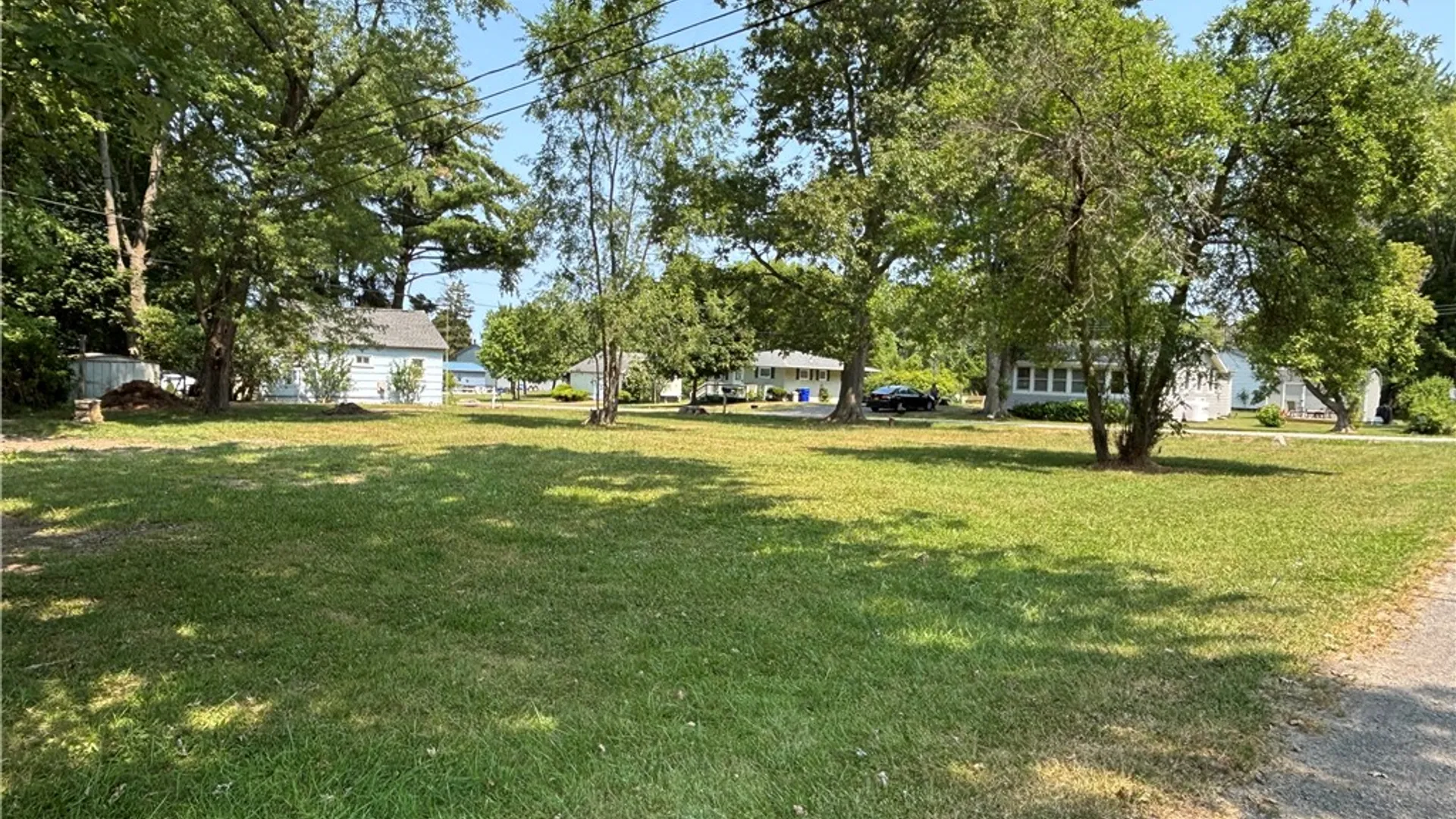Property at 916 Sunset Beach Road, Carlton, NY 14571 4