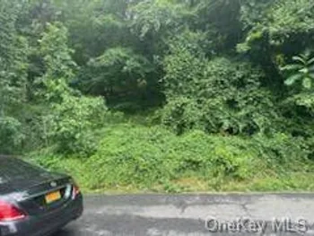 Property at 41 Chatham Ter, Yonkers, NY 10710