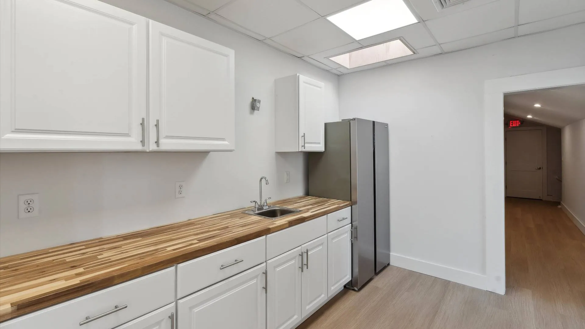 Property at 3 Windmill Ln, Southampton, NY 11968 16
