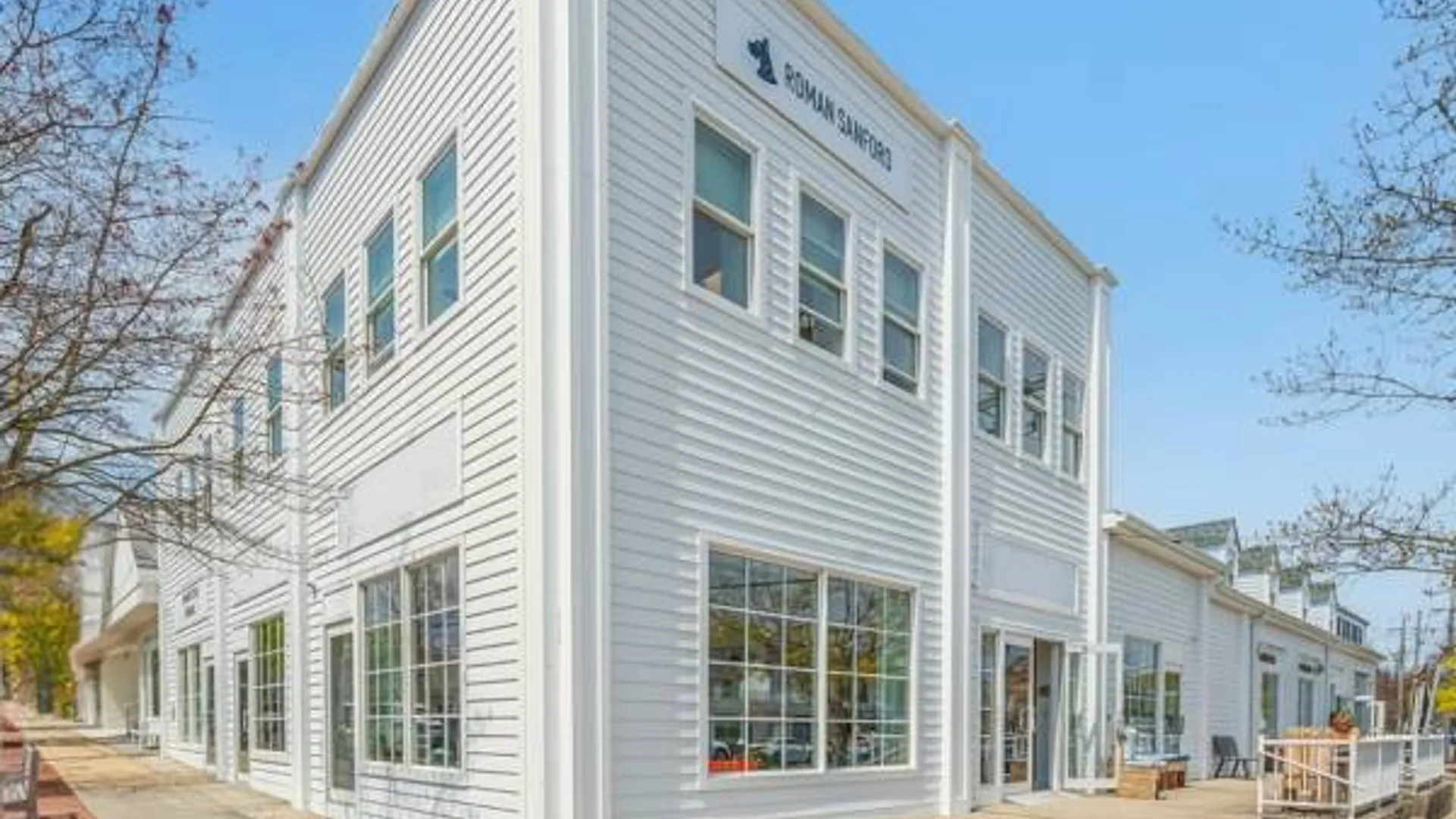 Property at 3 Windmill Ln, Southampton, NY 11968 4