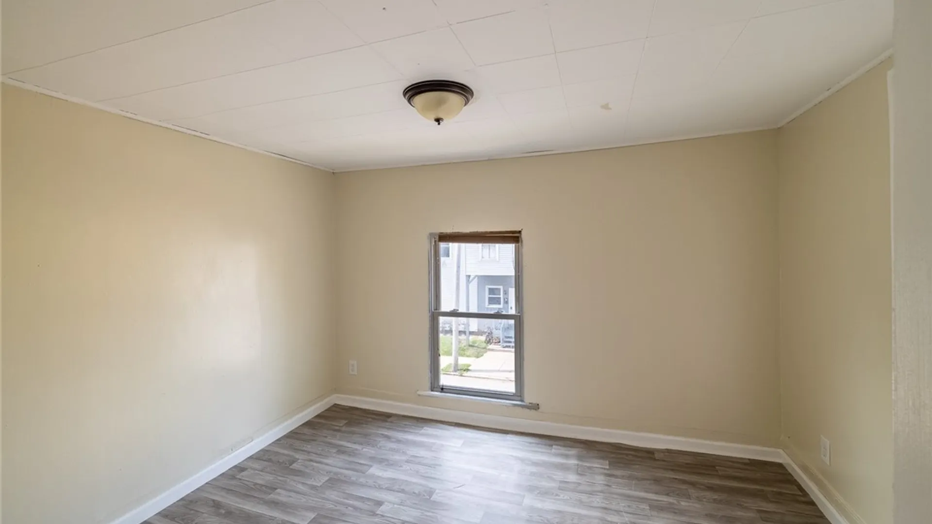 Property at 348 Lenox Ave, Oneida, NY 13421 20