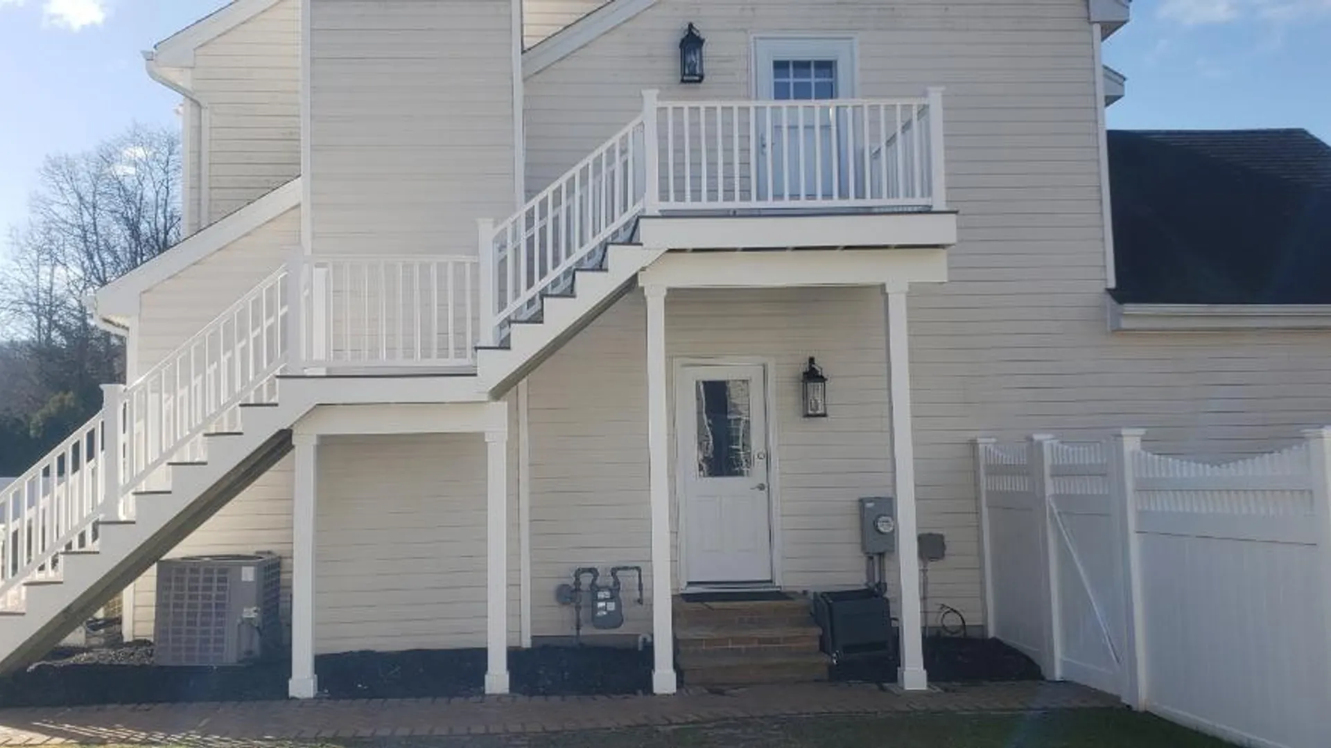 Property at 11 Mark Twain Lane, E. Setauket, NY 11733 21