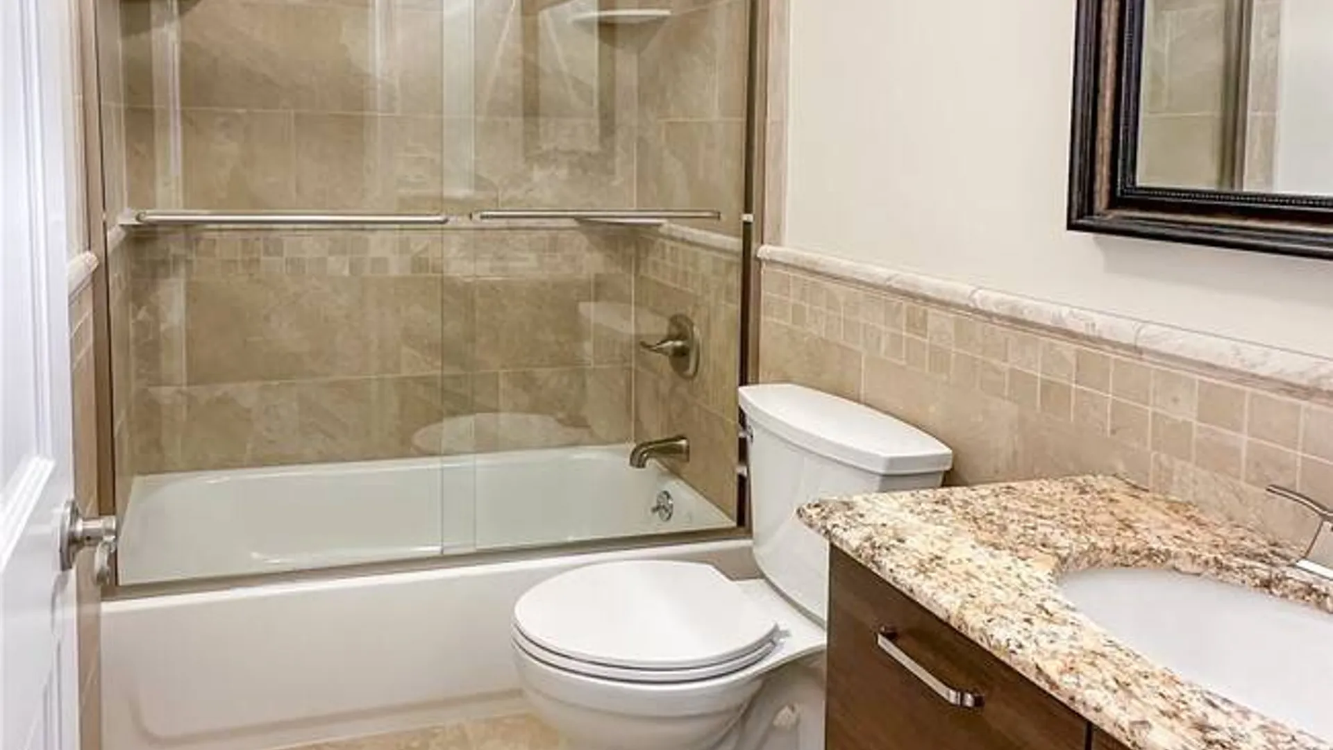 Property at 11 Mark Twain Lane, E. Setauket, NY 11733 26