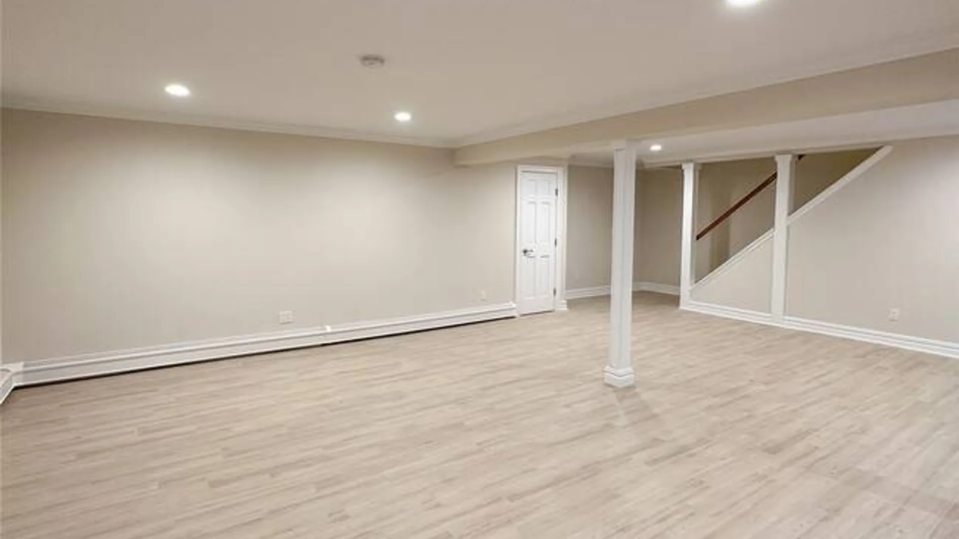 Property at 11 Mark Twain Lane, E. Setauket, NY 11733 29