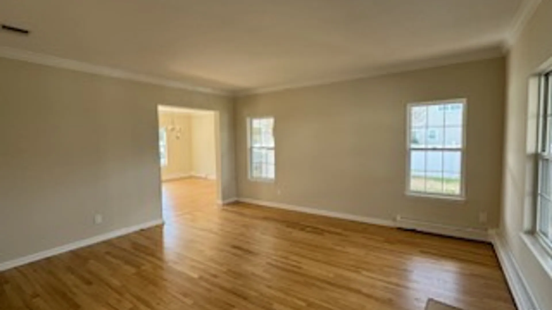 Property at 11 Mark Twain Lane, E. Setauket, NY 11733 7