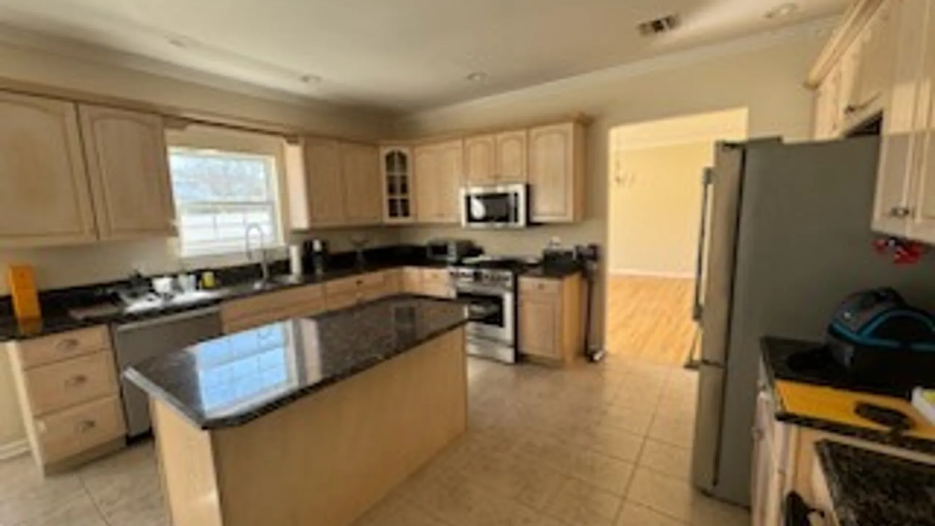 Property at 11 Mark Twain Lane, E. Setauket, NY 11733 9