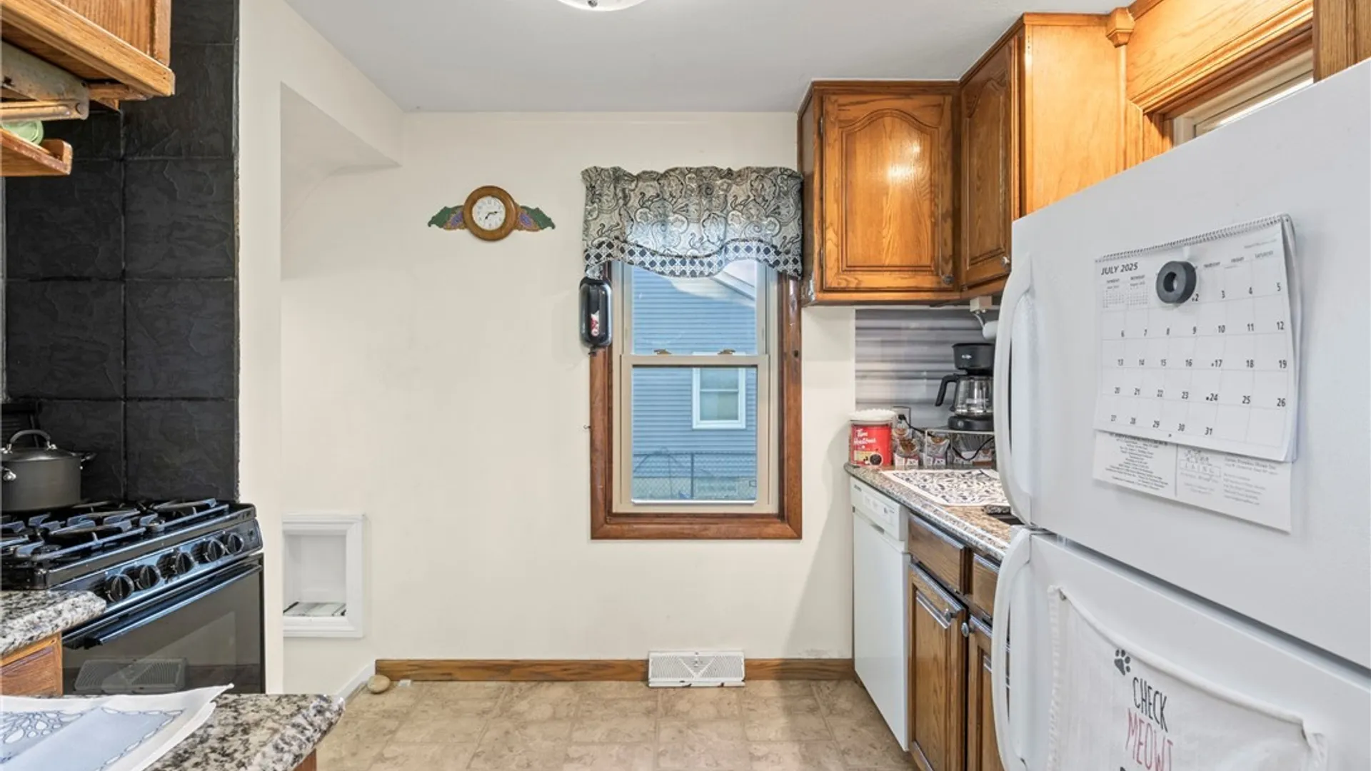 Property at 4165 Norway Place, Hamburg, NY 14075 11