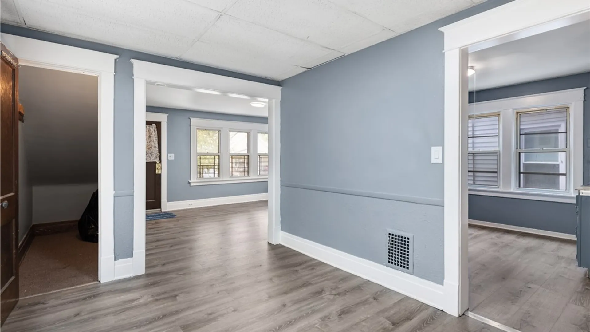 Property at 462 Berkshire Avenue, Buffalo, NY 14215 11