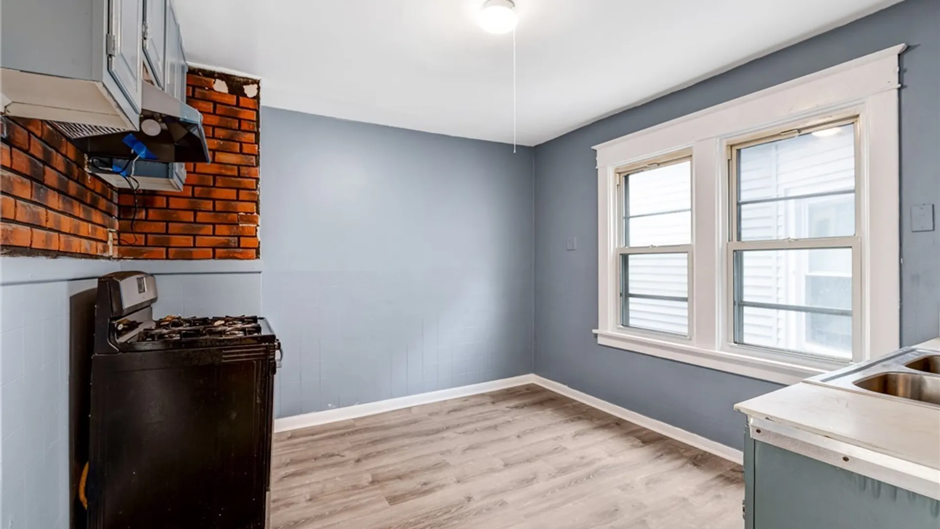 Property at 462 Berkshire Avenue, Buffalo, NY 14215 13
