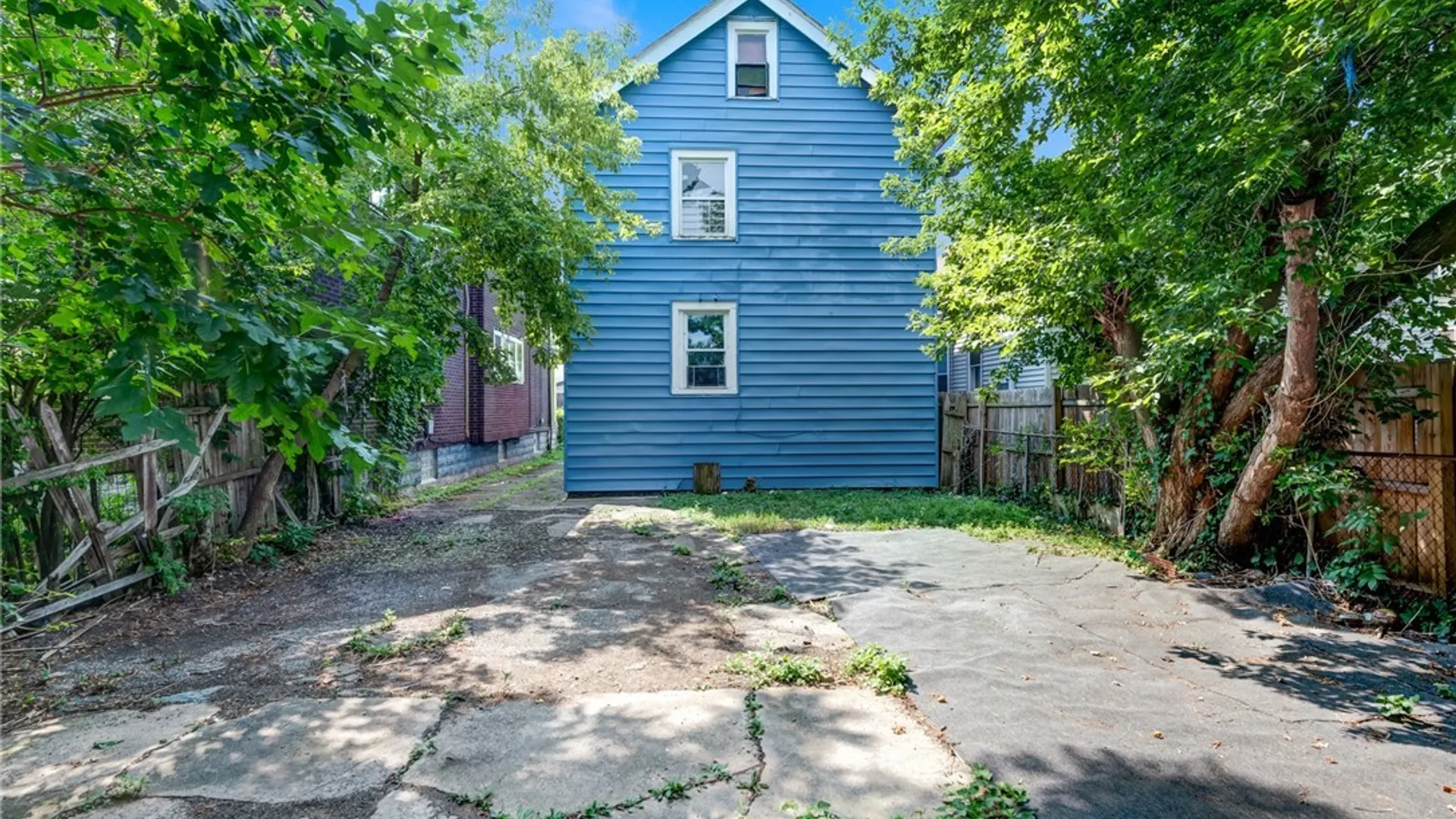 Property at 462 Berkshire Avenue, Buffalo, NY 14215 38