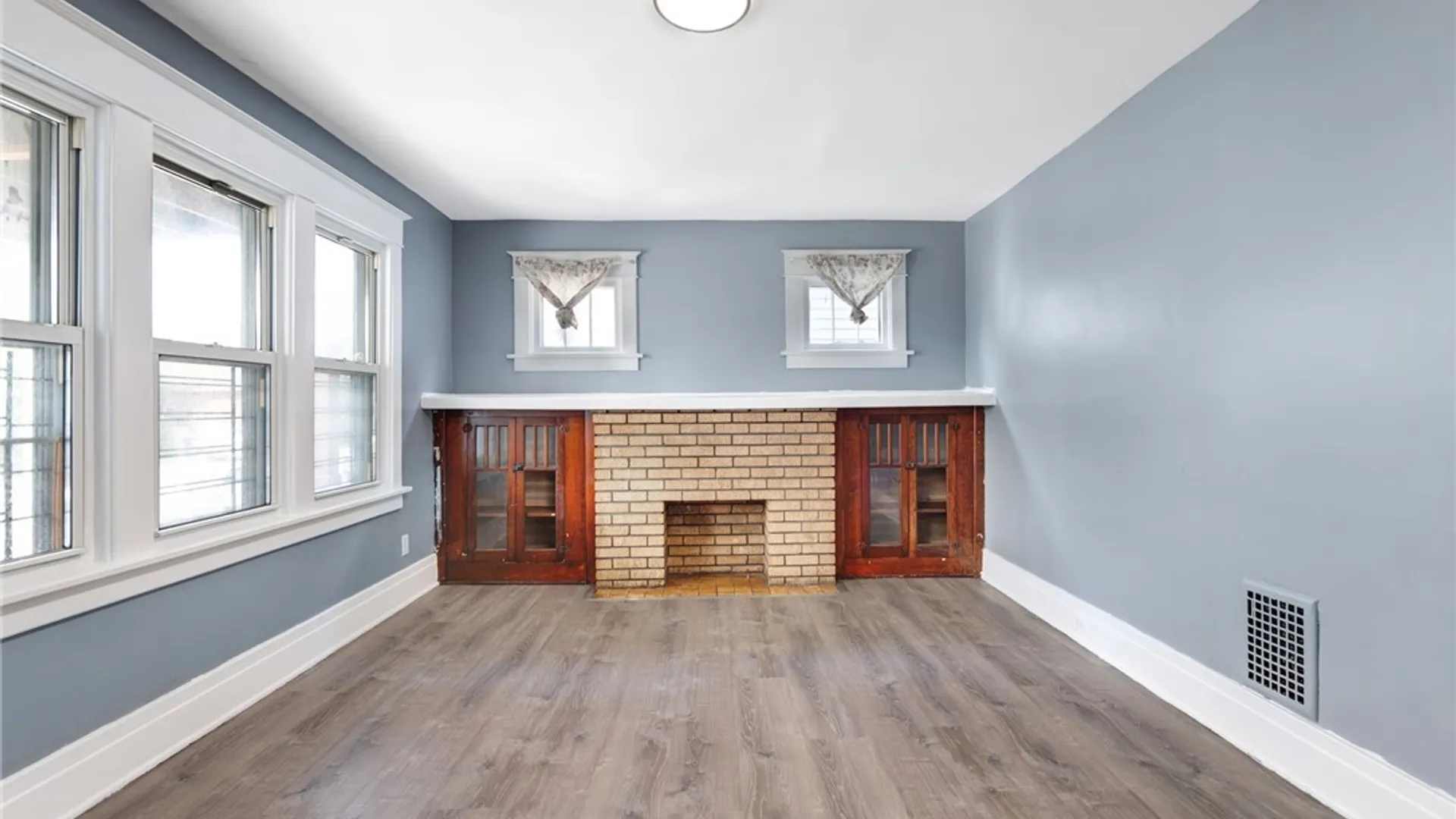 Property at 462 Berkshire Avenue, Buffalo, NY 14215 8