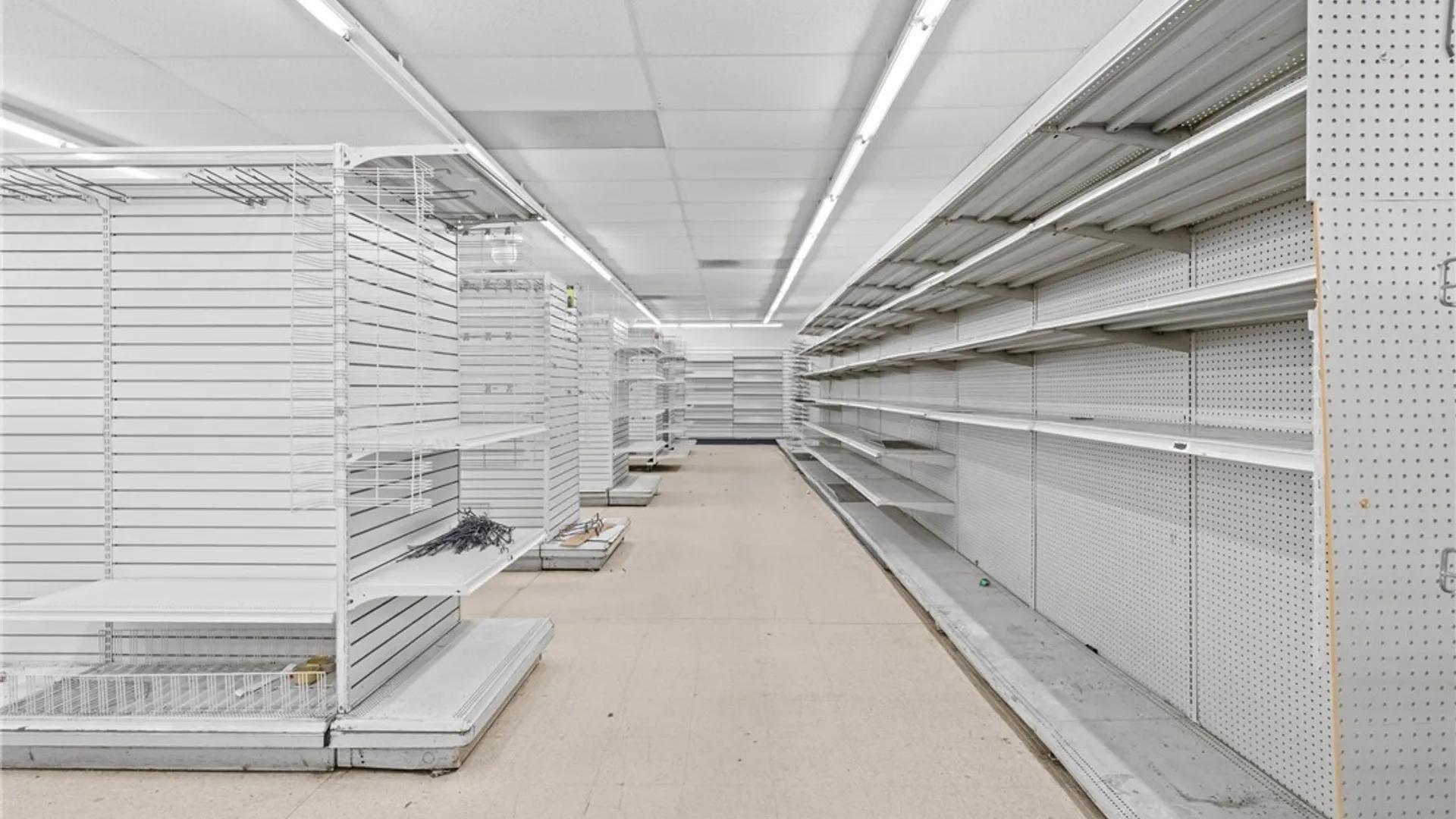 Property at 27 State Route 31, Lyons, NY 14489 15