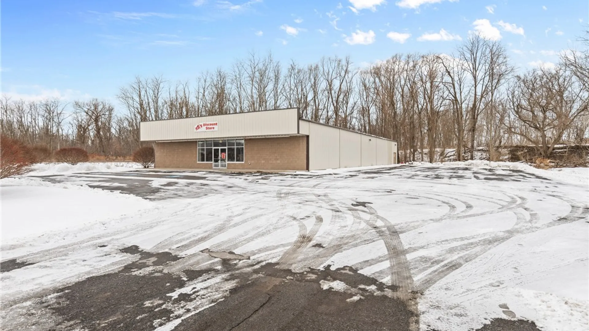 Property at 27 State Route 31, Lyons, NY 14489 2