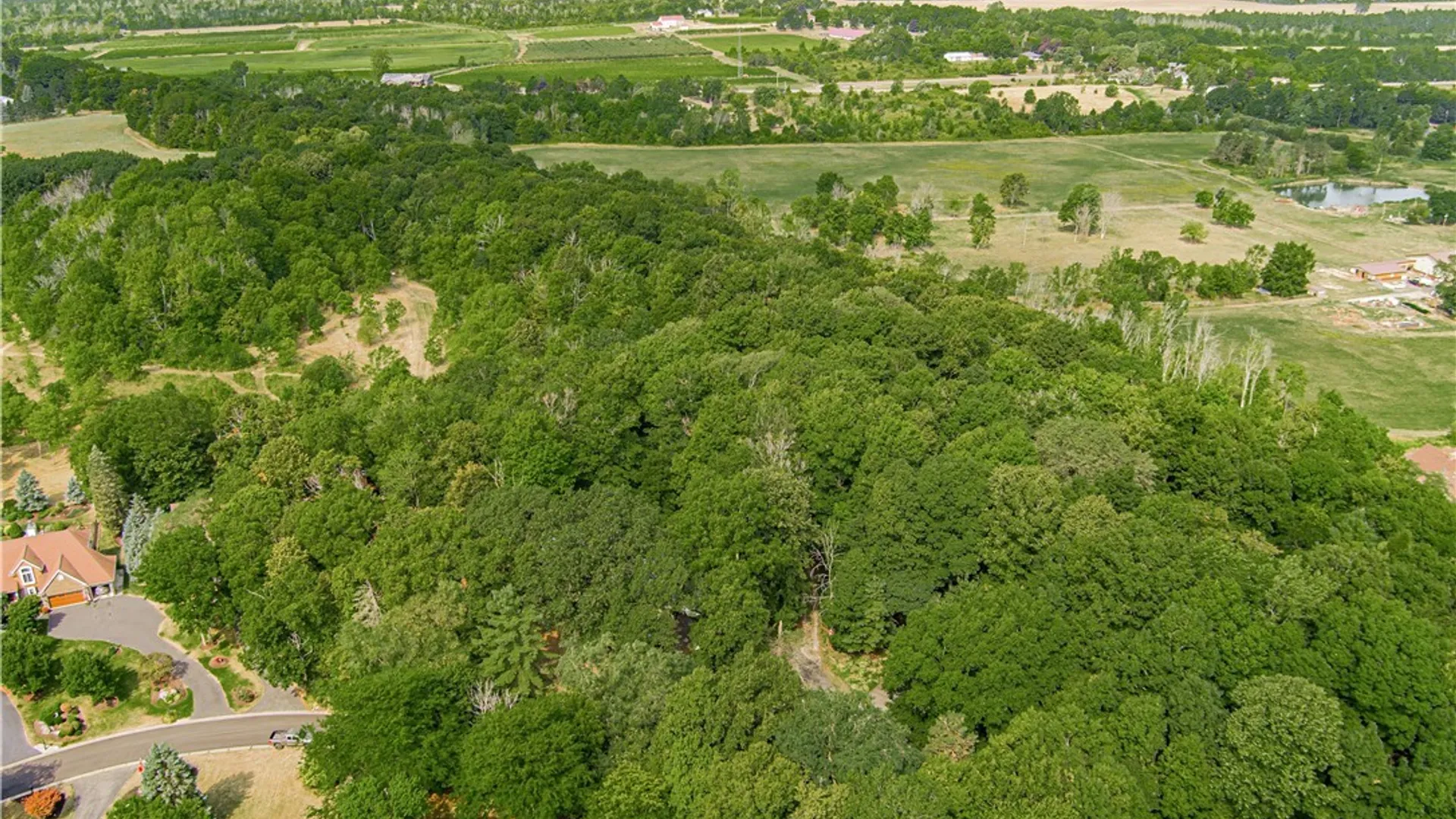 Property at 17 Gothic Ledge, Lockport Town, NY 14094 23