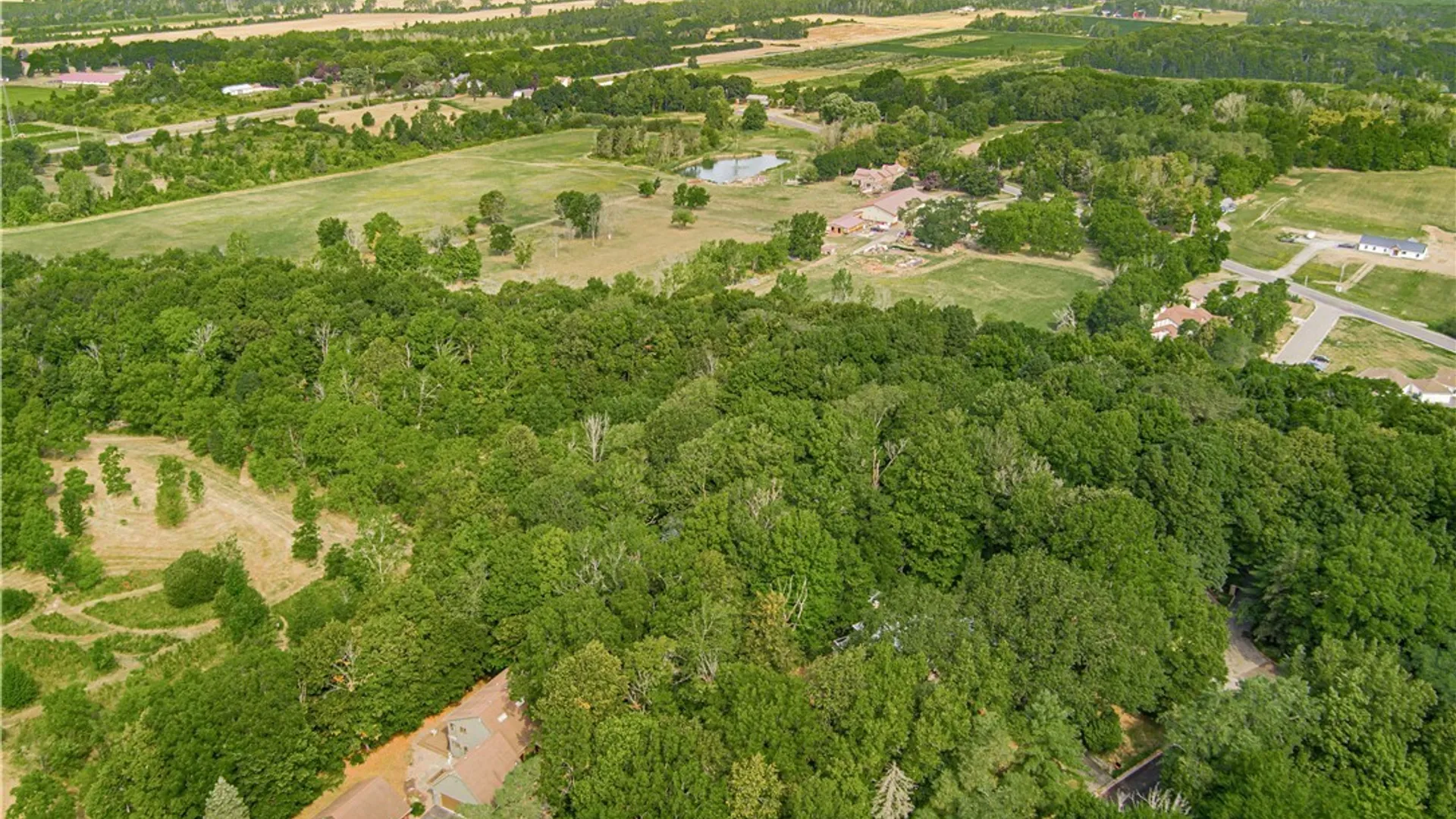 Property at 17 Gothic Ledge, Lockport Town, NY 14094 27