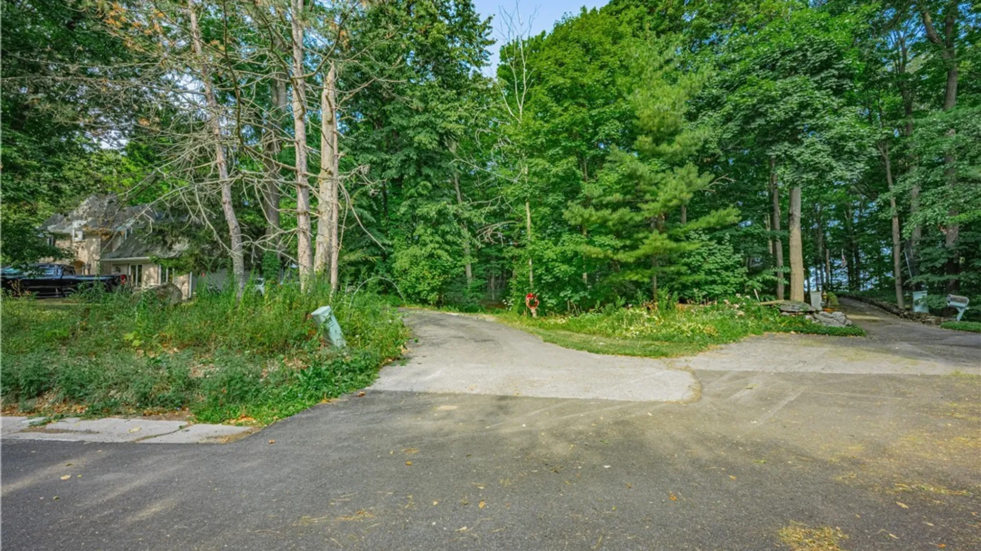 Property at 17 Gothic Ledge, Lockport Town, NY 14094 4