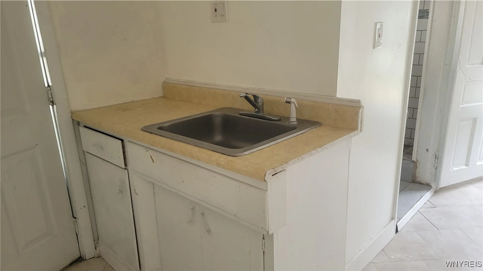 Property at 528 Ferry Avenue, Niagara Falls, NY 14301 32