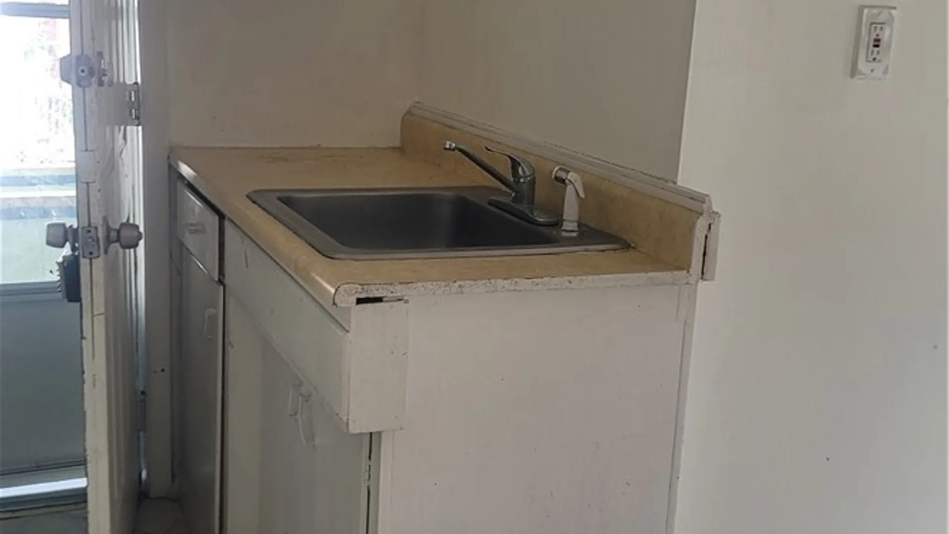 Property at 528 Ferry Avenue, Niagara Falls, NY 14301 39