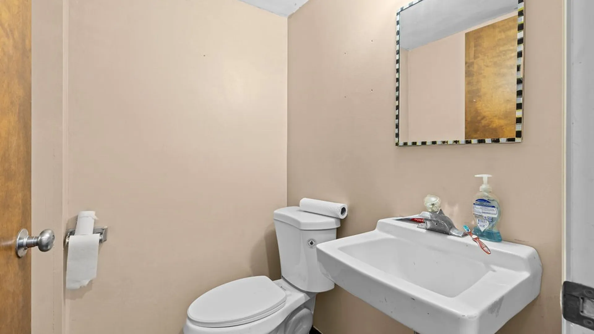 Property at 4 Slocombe Avenue, Marcellus, NY 13108 12