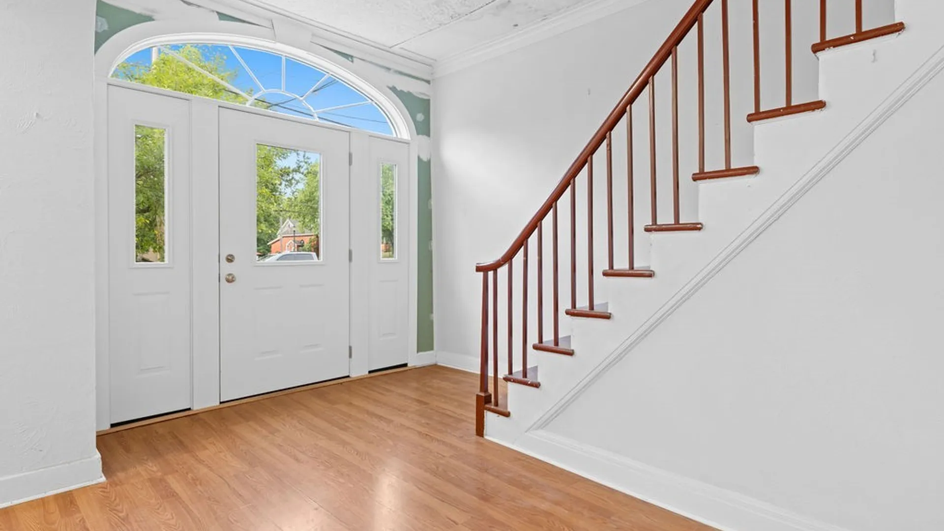 Property at 4 Slocombe Avenue, Marcellus, NY 13108 3