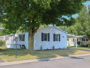 Property at 7 Village Parkway, Manchester, NY 14504