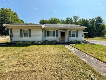 Property at 140 Mcchesney Street, Wilson, NY 14172