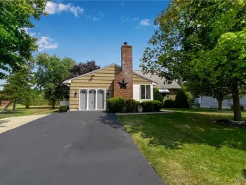 Property at 5805 Townline Road, Cambria, NY 14132