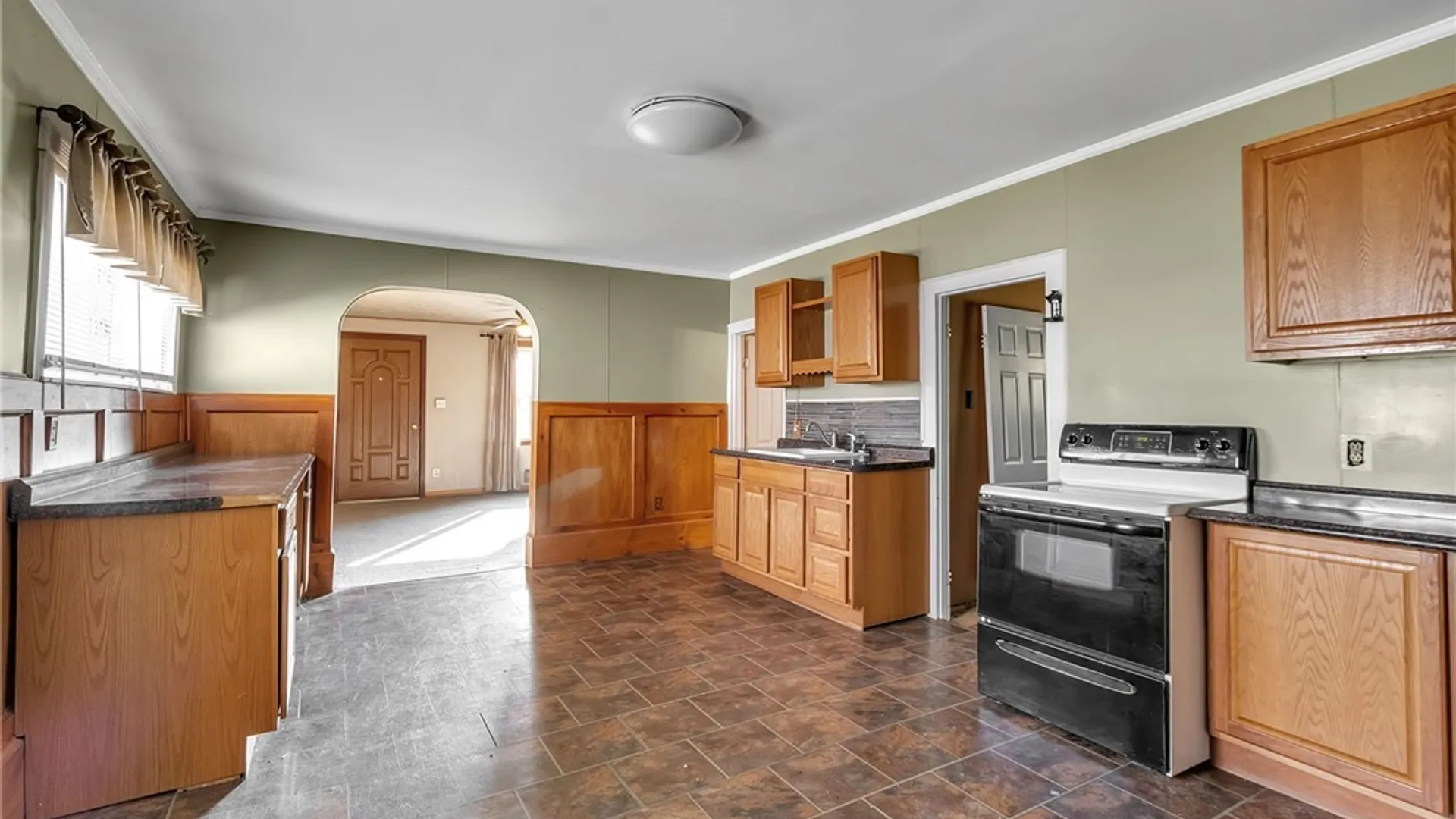 Property at 210 Young Street, Tonawanda, NY 14150 8